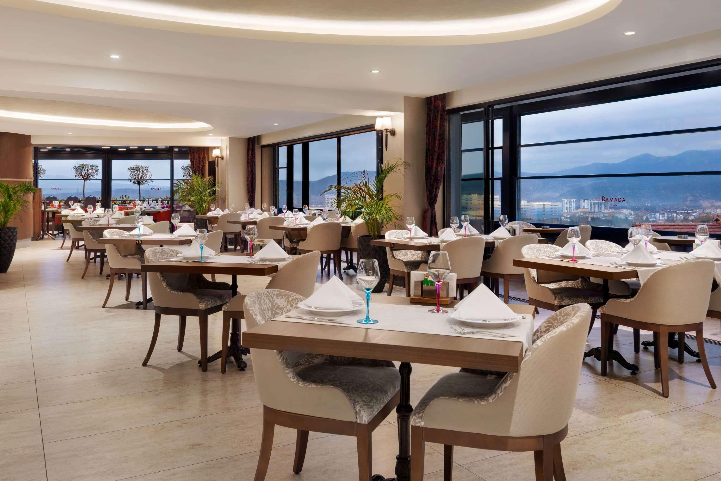 Ramada by Wyndham Isparta Bagian luar foto