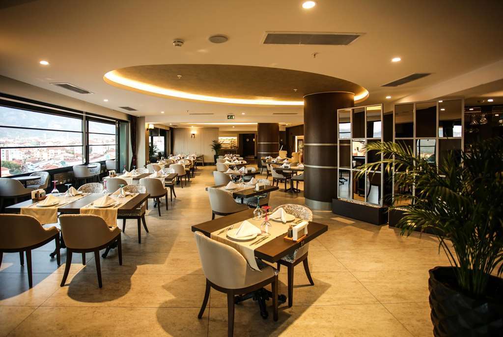 Ramada by Wyndham Isparta Restoran foto