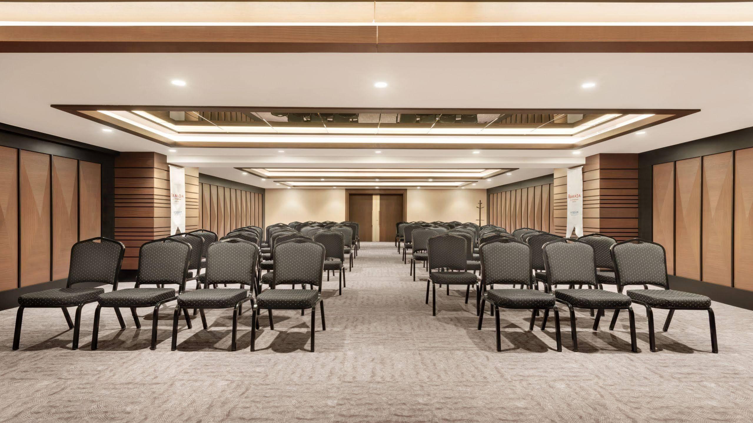 Ramada by Wyndham Isparta Bagian luar foto